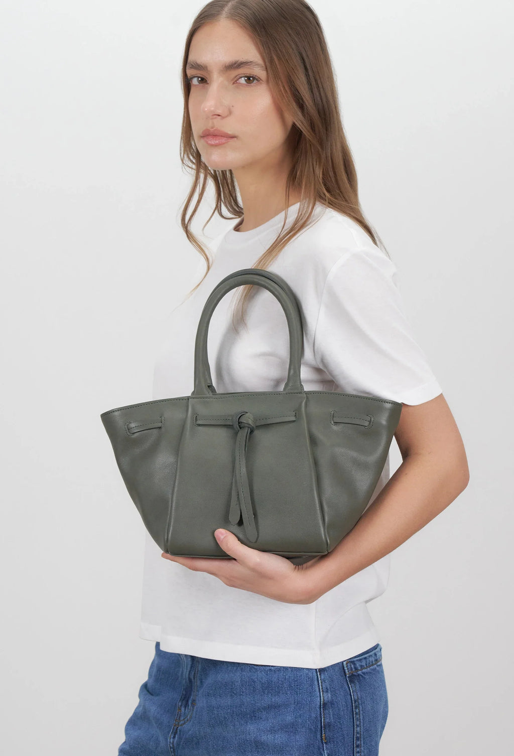 The Warmi Carryall — Olive Leather